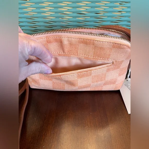 NWT Universal Thread Checkered Addison Crossbody Bag in Orange - Picture 7 of 10